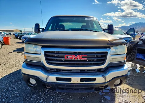 2003 GMC Sierra K2500 Heavy Duty from USA, damaged, VIN 1GTHK23163F166036